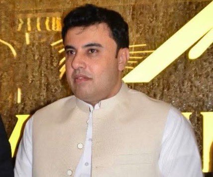 alishahjourno's tweet photo. During intense interrogation, they broke down and admitted to orchestrating and carrying out the assassination, driven by intense professional jealousy and a bitter business rivalry over the victim's rapid commercial success.

My Report For @etribune https://t.co/GV19Woz3i1 https://t.co/lRI8PJ0Wd2