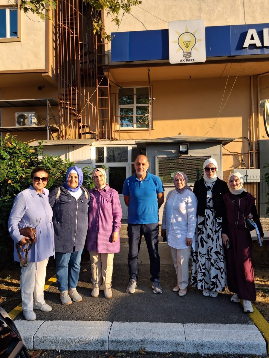 AkPartiDerincee's tweet photo. Kadın Kolları Sosyal Politikalar Birim Başkanımız Songül Kör ve Gençlik Kolları Sosyal Politikalar Birim Başkan Yardımcımız Fatmanur Çoban katılımları ile Birim Başkanları Toplantımız Gerçekleşti. 
Toplantımız Hayırlara Vesile Olsun..
#AKPartiDerince🇹🇷
@mstftrpn https://t.co/lexQIECcQM
