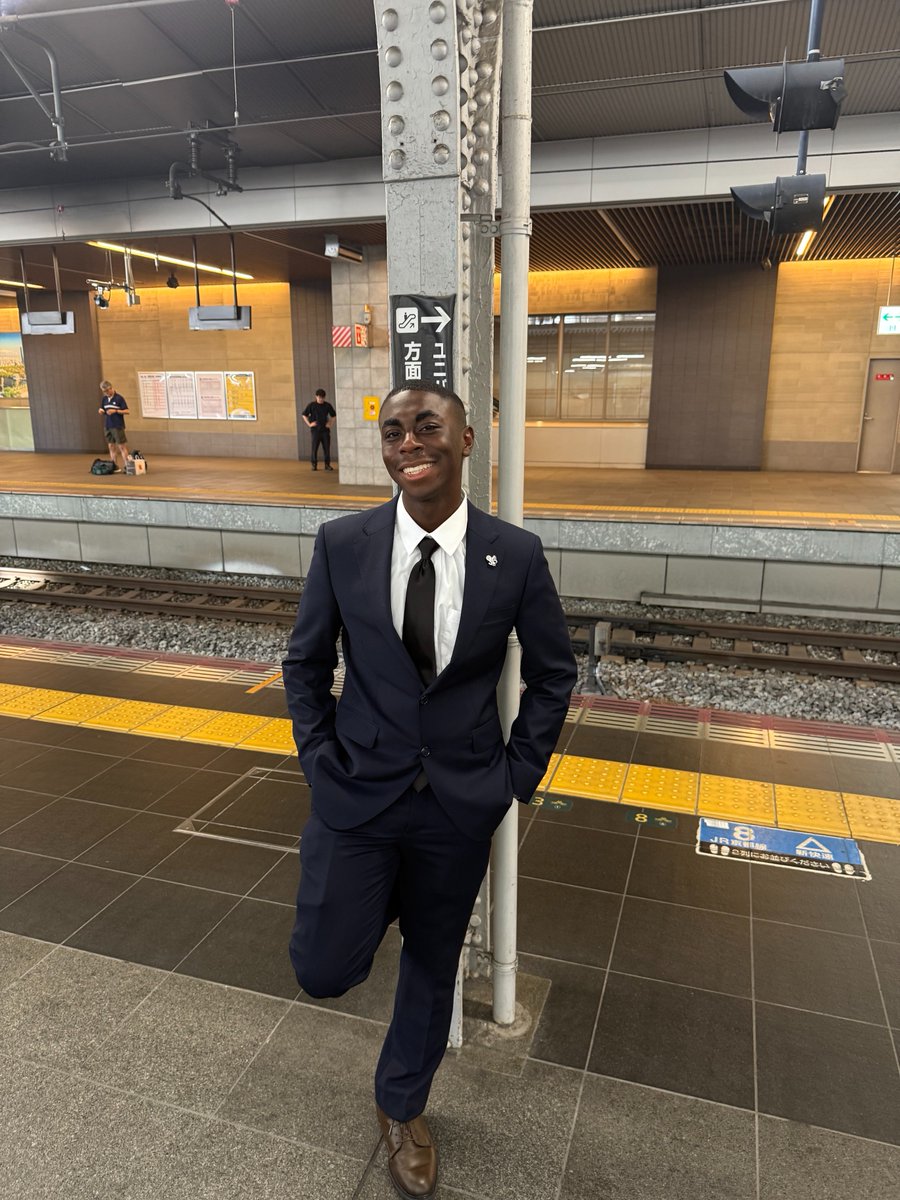 GeorgiaSouthern's tweet photo. Spring grad Andrew Haley turns challenges into opportunities – always ready for the next adventure!
His story🔗 https://t.co/Ly6vnmKkNZ
#GSGrad26 🎓 https://t.co/cjIZALamGV