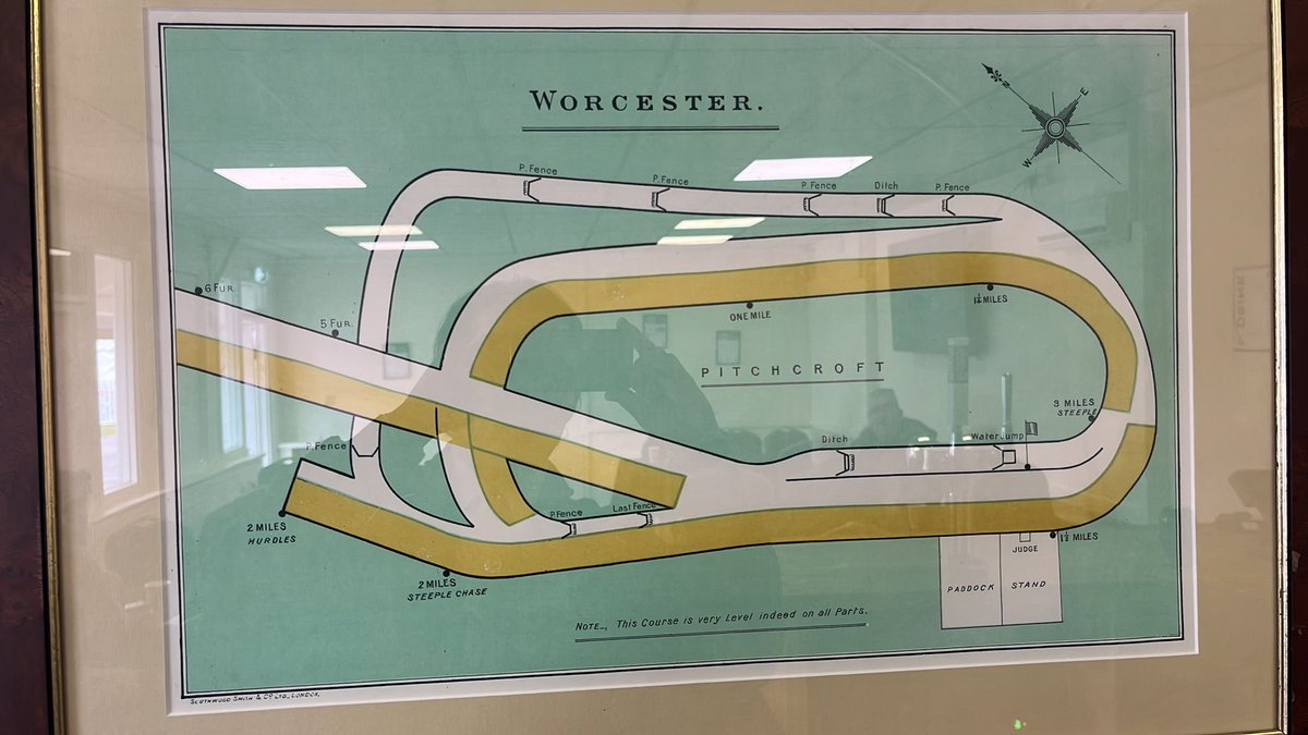 reesdyke's tweet photo. @MartinChapman12 Stopped flat racing in 1966, was dual before that, long before my time but the maps make it out to be very nice https://t.co/JfsTxLx8L4