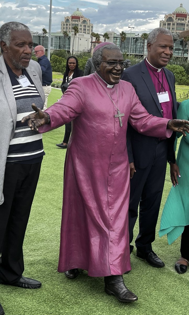 ArchbishopThabo's tweet photo. Rest in peace Trevor ( Tutu). Condolences to th family. Love you all . https://t.co/TsItRKXW1Z