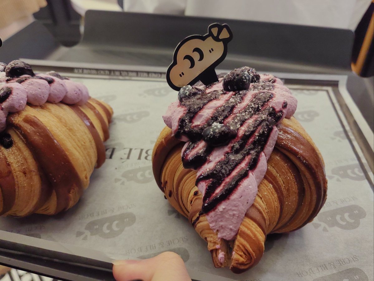 div4unkaperlun's tweet photo. Just nailed my first homemade croissants! Flaky, buttery, and so worth the hours of lamination  Baking magic hits different when the proofing works out perfectly! https://t.co/EecTX7qzEH