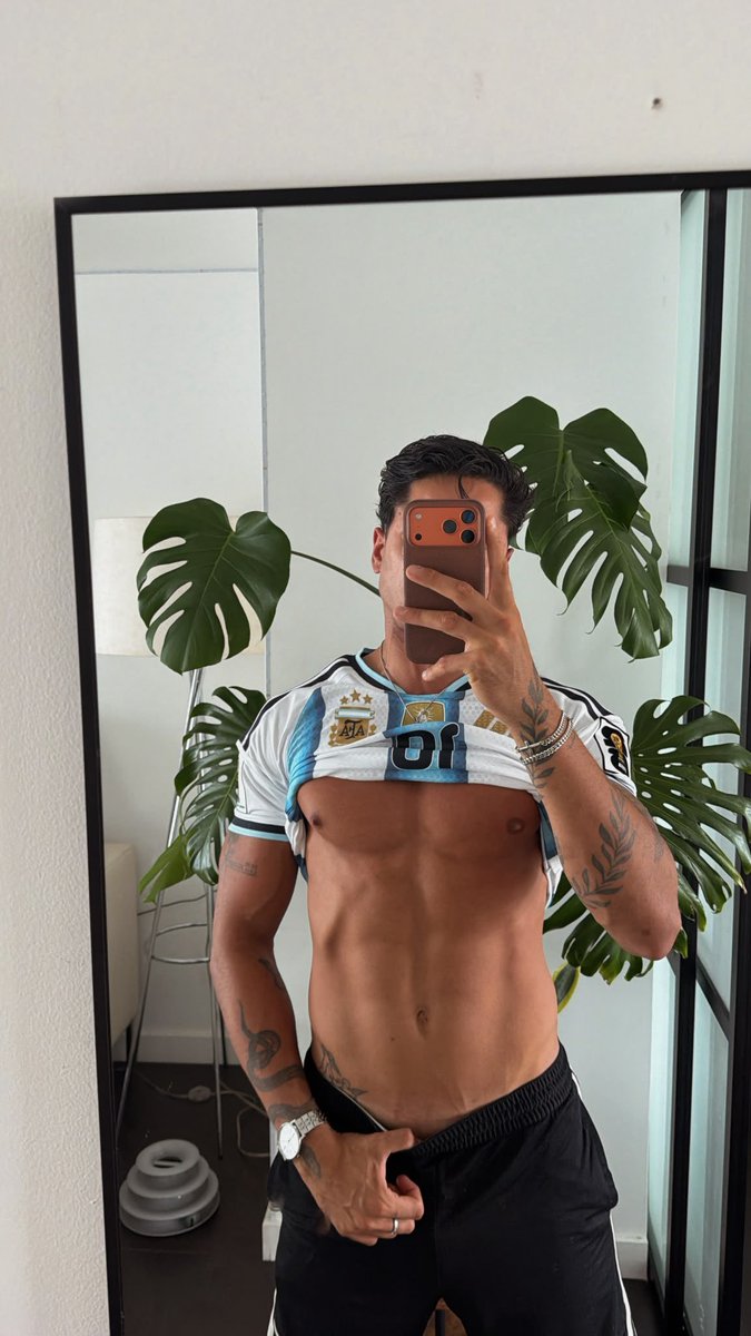 Augustoniello's tweet photo. Hoy 🇦🇷🇦🇷🇦🇷 https://t.co/MaBkHFAiYv