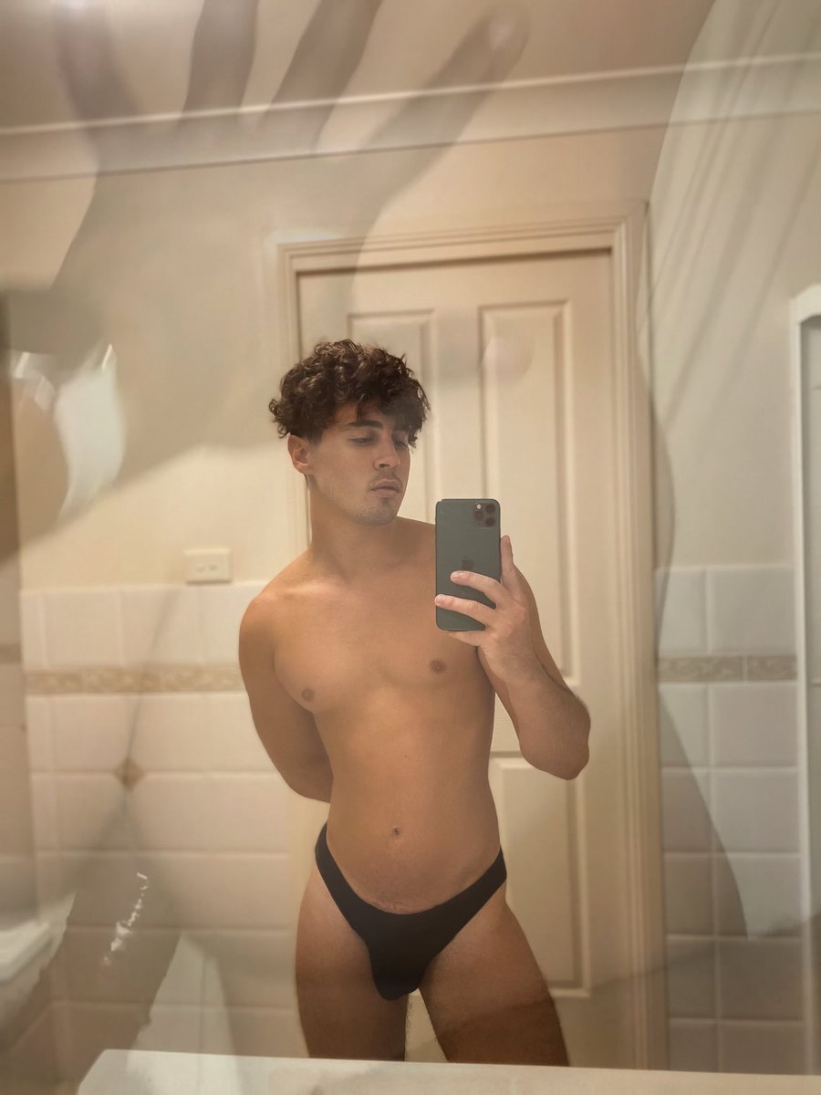 gio tweet media