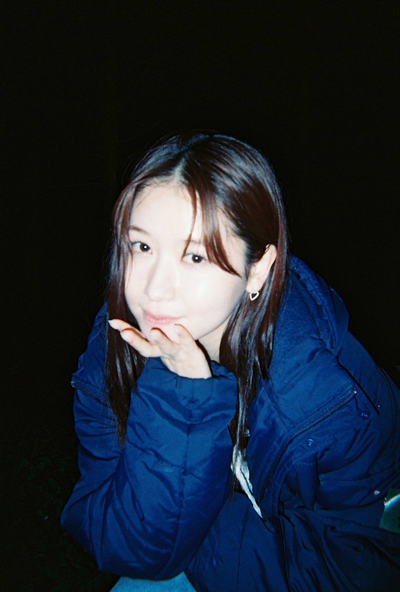 movie_core2014's tweet photo. 映画『口に関するアンケート』写ルンですで撮影現場を激写！なぜか吉川愛の姿が…オフショット一挙解禁
https://t.co/7Lg3hXgHDr
#板垣李光人 #綱啓永 #吉川愛 #MOMONA (ME:I) #口に関するアンケート https://t.co/A54gM6Azic
