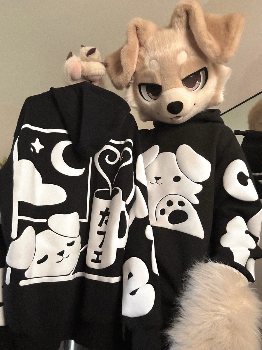 narpylive's tweet photo. i’m not at anthrocon but my hoodies are!!

check out my midnight hoodies at Critter Kickback! https://t.co/GAo1pvby5S