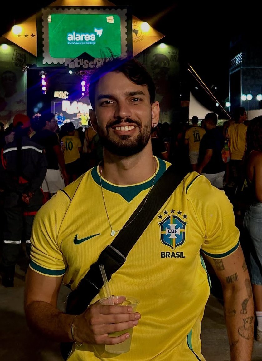andyhmartins's tweet photo. Olha o sósia desse gostoso! 🔥🔥🔥 https://t.co/8q4YOdgSHE