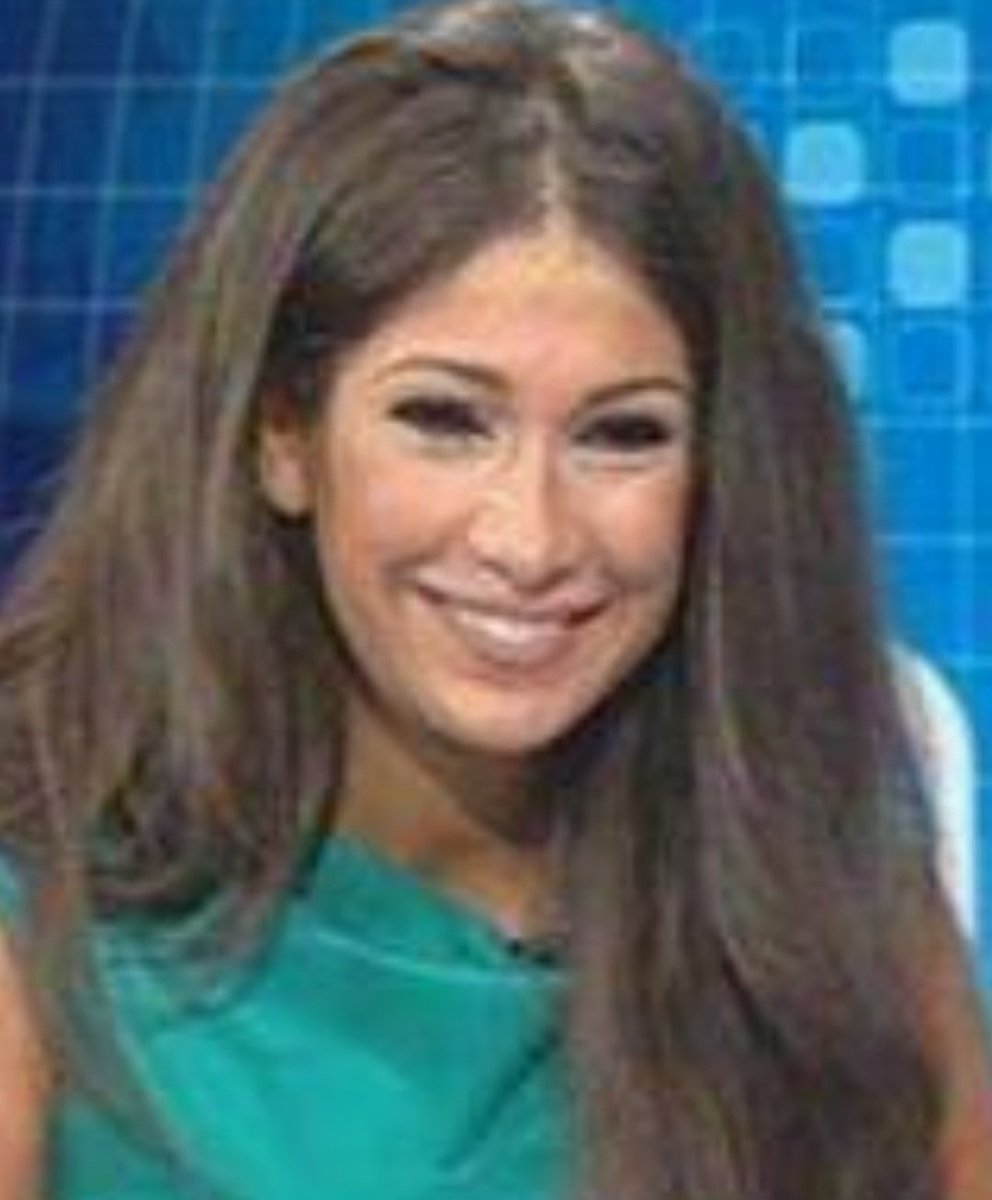 safaMkblppdz's tweet photo. @DimaSadek @PaulaYacoubian هيدا الزمك ع شمال ديما يللي انجئ عم تسمحلو يتصور بكون جوزا احمدتو https://t.co/0lJLJ2s5vO