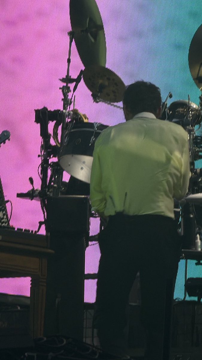 Harry's back side looks great!!! #TTLondonN11 #TogetherInLondonN11