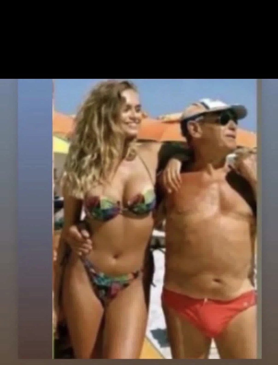 halisco28's tweet photo. @LuigiAnsaloni but he is dating with this girl, jobless social media girl and rich men hunter for visibility and fame 🤨 https://t.co/wQNRhvFbft