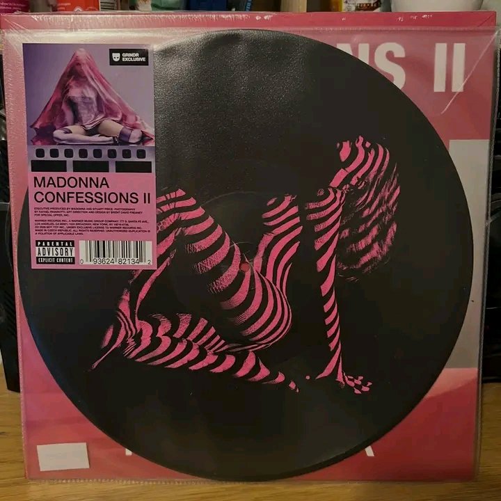 jaychelsea1983's tweet photo. Got home to this little beauty has been delivered https://t.co/qYggTu5CGR