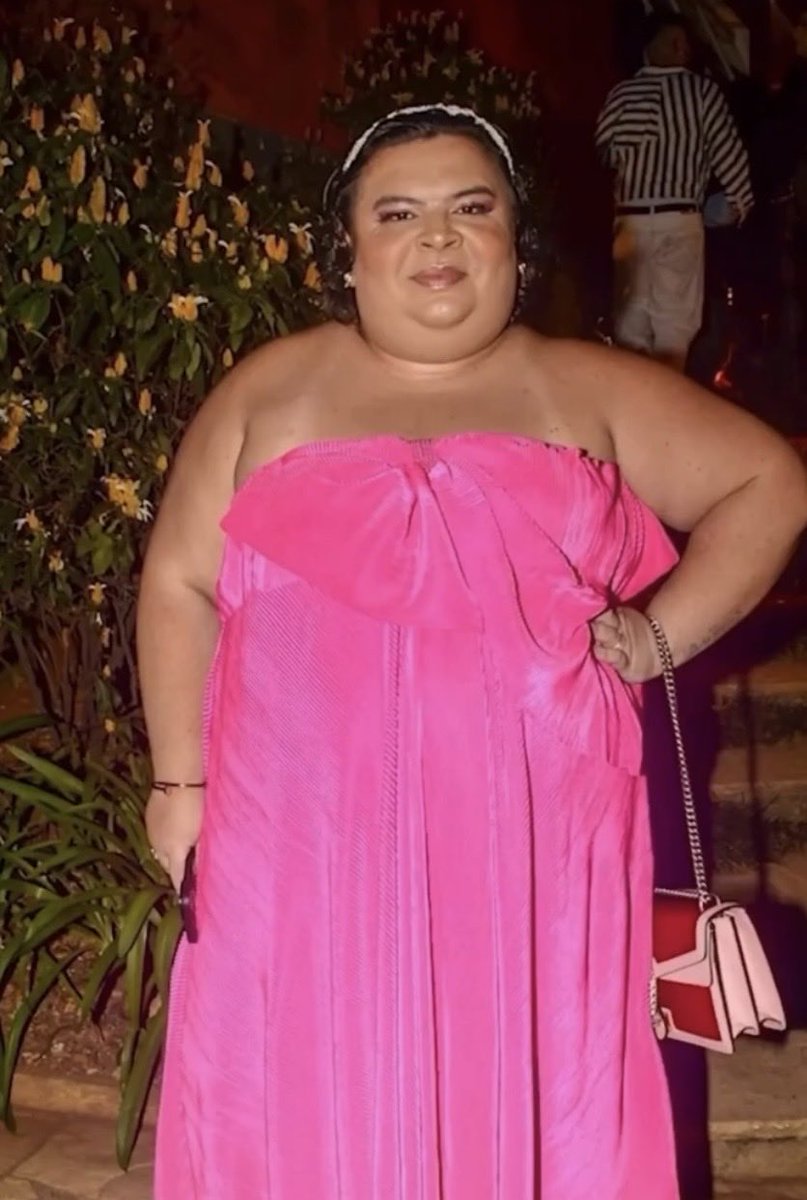 kabiscoiteira's tweet photo. Virgínia está processando a Rainha Matos. Se vivíbora fizer essa escrota pagar umas cestas básicas, eu até assino o negócio lá de IA. 😂🗣️ https://t.co/s2PvxxmCuV