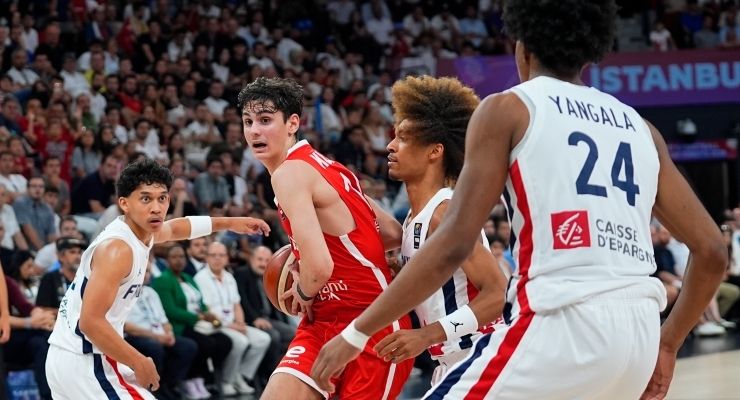 U17 Erkek Basketbol Milli Takımı Dünya Kupası'nda Yarı Finalde: Ömer Kutluay'dan Tarihi Performans
