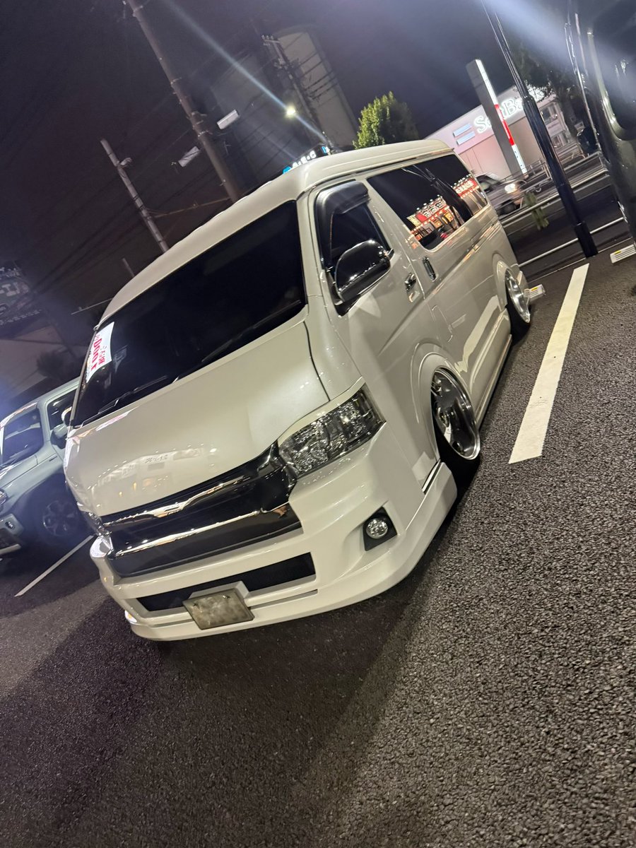ek8000's tweet photo. ケーブレのフェンダートリム欲しい https://t.co/gkHrBI9FrR