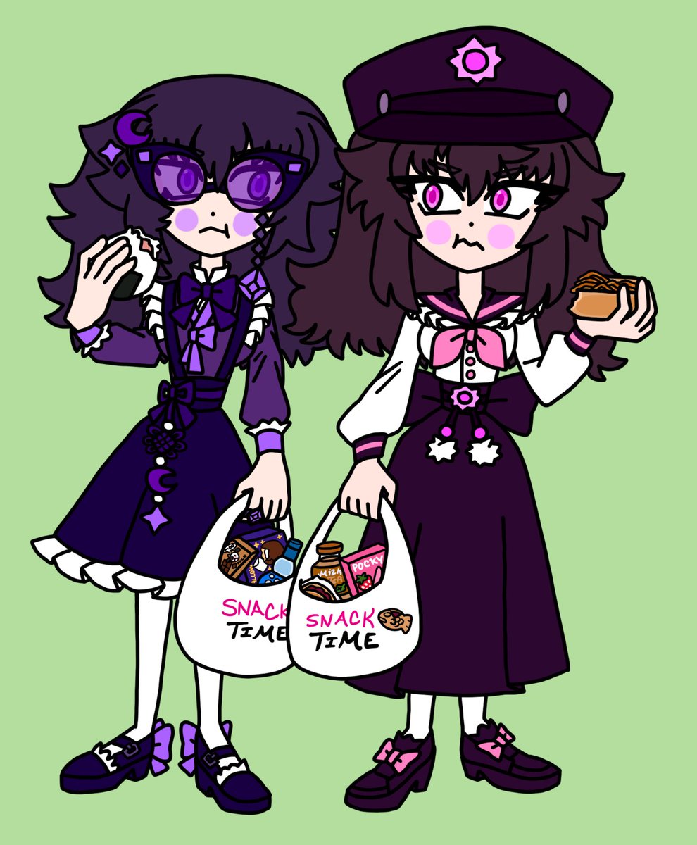 konpeitoly's tweet photo. Maji and Seiji trying to be polite by allowing each other to enjoy a nice evening despite bumping into each other at the market. they could’ve fought, instead they chose to shop together. bitter, but respectful. #oc https://t.co/BP6aSZ7Due