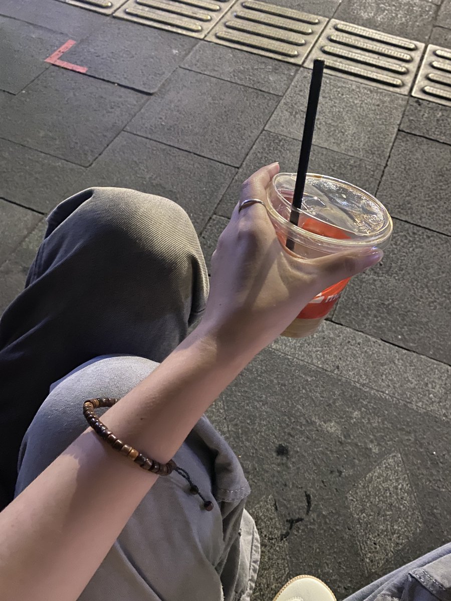 satanieses's tweet photo. nothing beats talking for hours over coffee with ur boyfriend while gazing at jakarta's city lights https://t.co/S3IuwlJWvq
