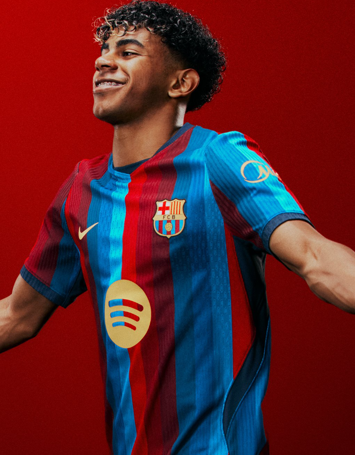 planetabarcaa's tweet photo. 💙❤️ Ya está aquí la nueva CAMISETA del Barça y os traemos un SORTEO para conseguirla‼️

👉🏼 Para participar:

- Dar RT 🔄 y ❤️ a este tweet 

- SEGUIR a @planetabarcaa y @17ct_info 

- Mencionar a un amigo https://t.co/6mYGPgCqFC