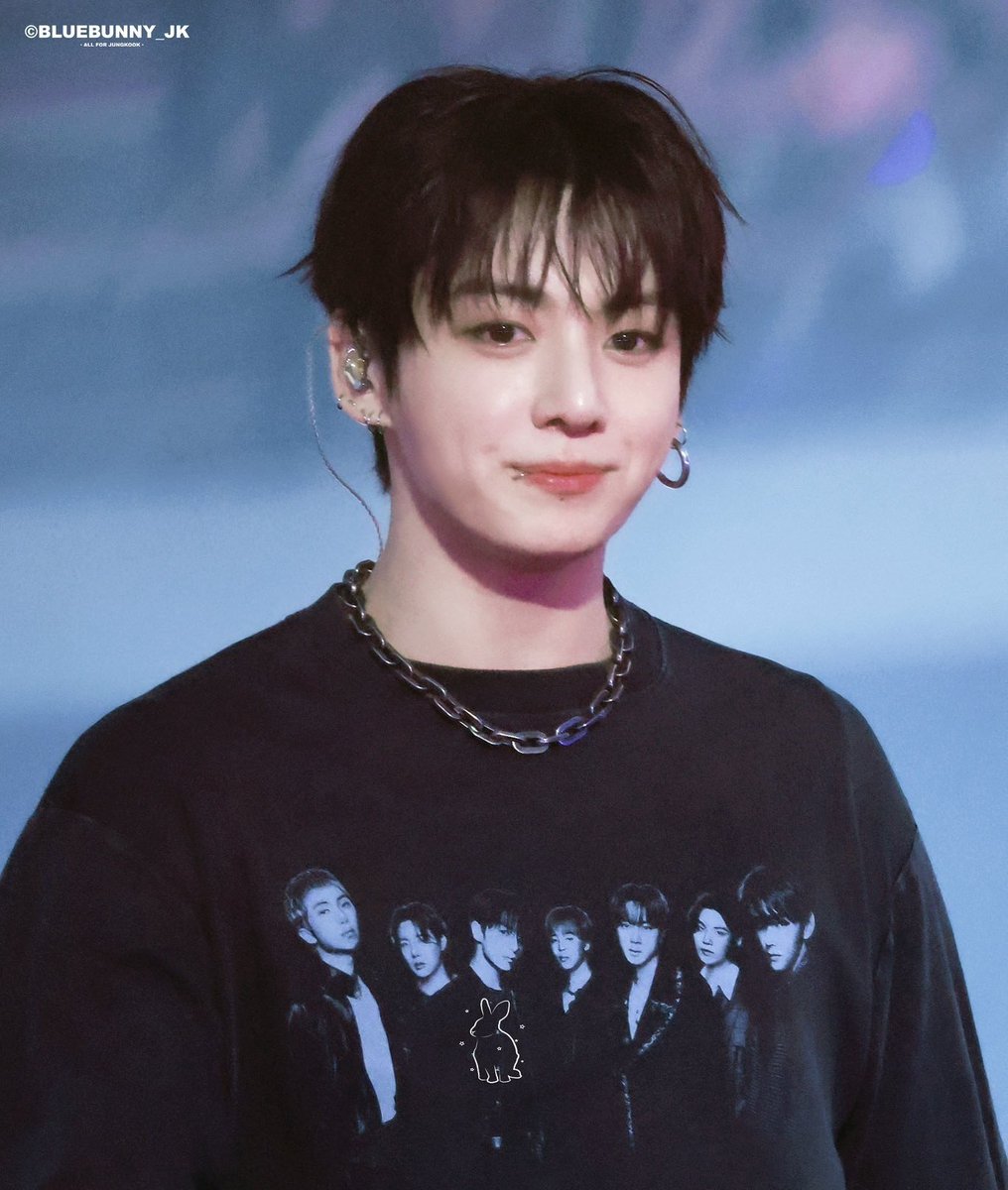 selcagate's tweet photo. his teary eyes NOOO 😭😭😭 https://t.co/zy1moALzi1