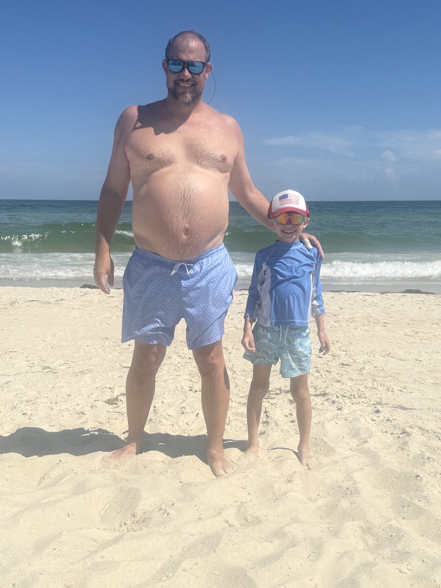 schuler_kyle's tweet photo. There is just something about being on the beach https://t.co/2LToEkCS25