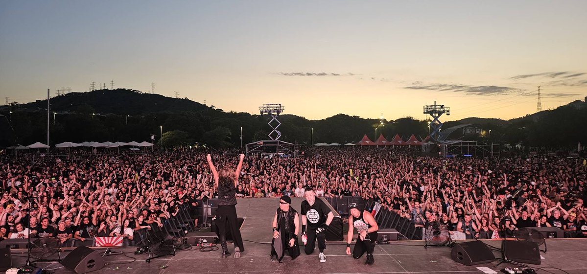 loudness222's tweet photo. LOUDNESS EU TOUR 2026 

ROCK!! https://t.co/7HchyKXwZJ
