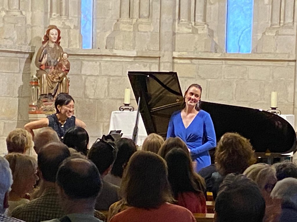 AdelvalDFA's tweet photo. 🎶 La Schubertiada de Valdegovía ha comienza hoy con un maravilloso concierto  en la iglesia de Tuesta.

Julio vuelve a sonar con fuerza en Tuesta, Espejo y Bachicabo.

📌 Más información: https://t.co/UMDfpvtxeD https://t.co/C8f7TBwOFl