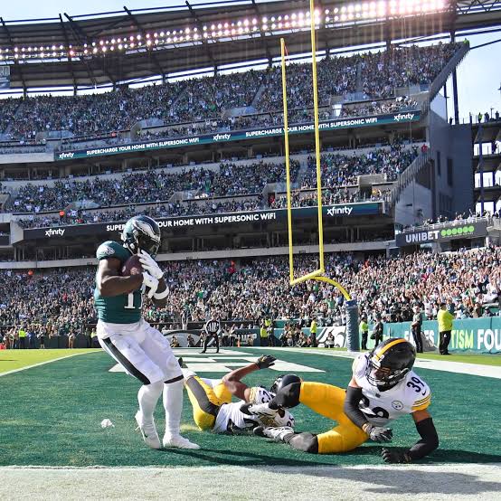 thomasrp93's tweet photo. AJ Brown 2022 was just different.

#Eagles https://t.co/kmdbdXI2WB
