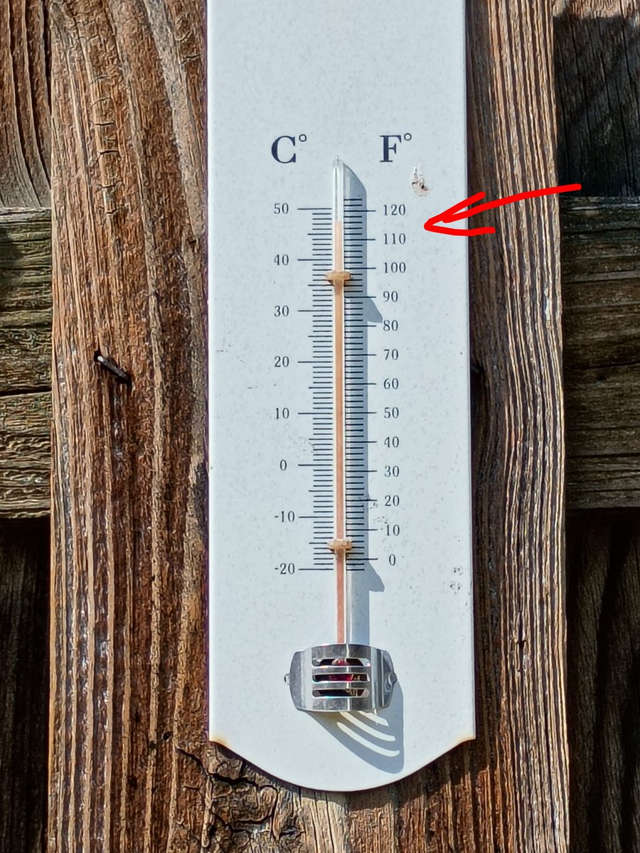 IAmLovedbyGod58's tweet photo. Oh my goodness, can it get any hotter? Show me your thermometer readings if you have any. The humidity makes it so much worse. https://t.co/aBy8rGFX6Q