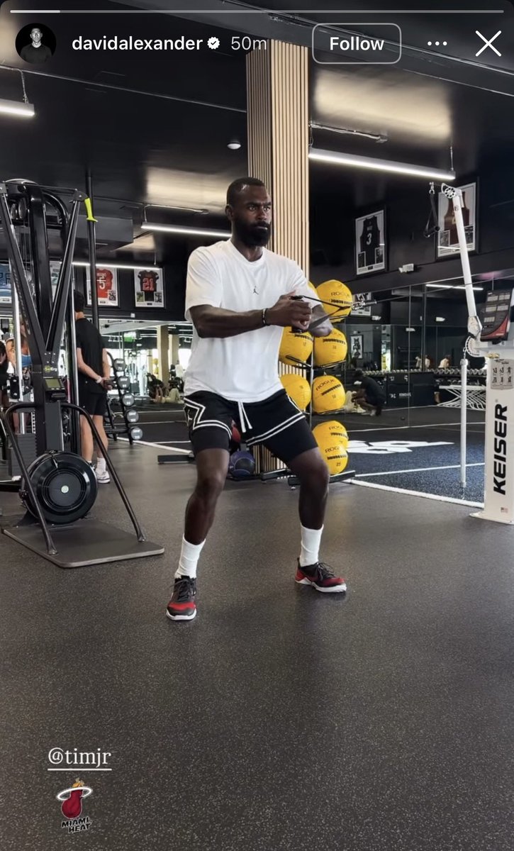 WadexFlash's tweet photo. Tim Hardaway Jr is in Miami training👀

He was also outside of Kaseya Center.

(via TimJr IG) https://t.co/eFPfli56mp