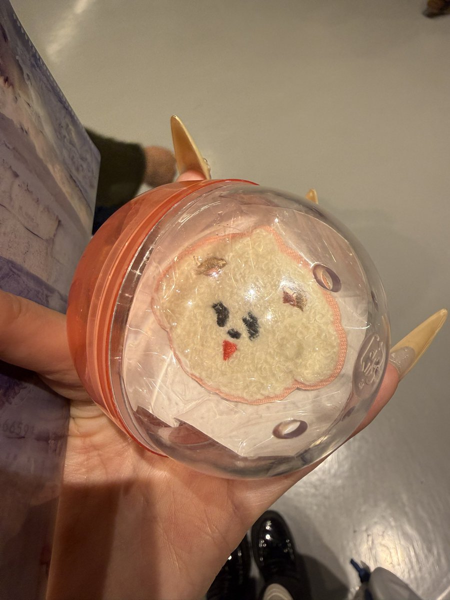 34_yeonbin's tweet photo. ワッペン交換
譲 : バムグッ ボムギュ
求 : ファンチュン ヨンジュン

 #txt交換  #txt https://t.co/hIXkjP6e4q