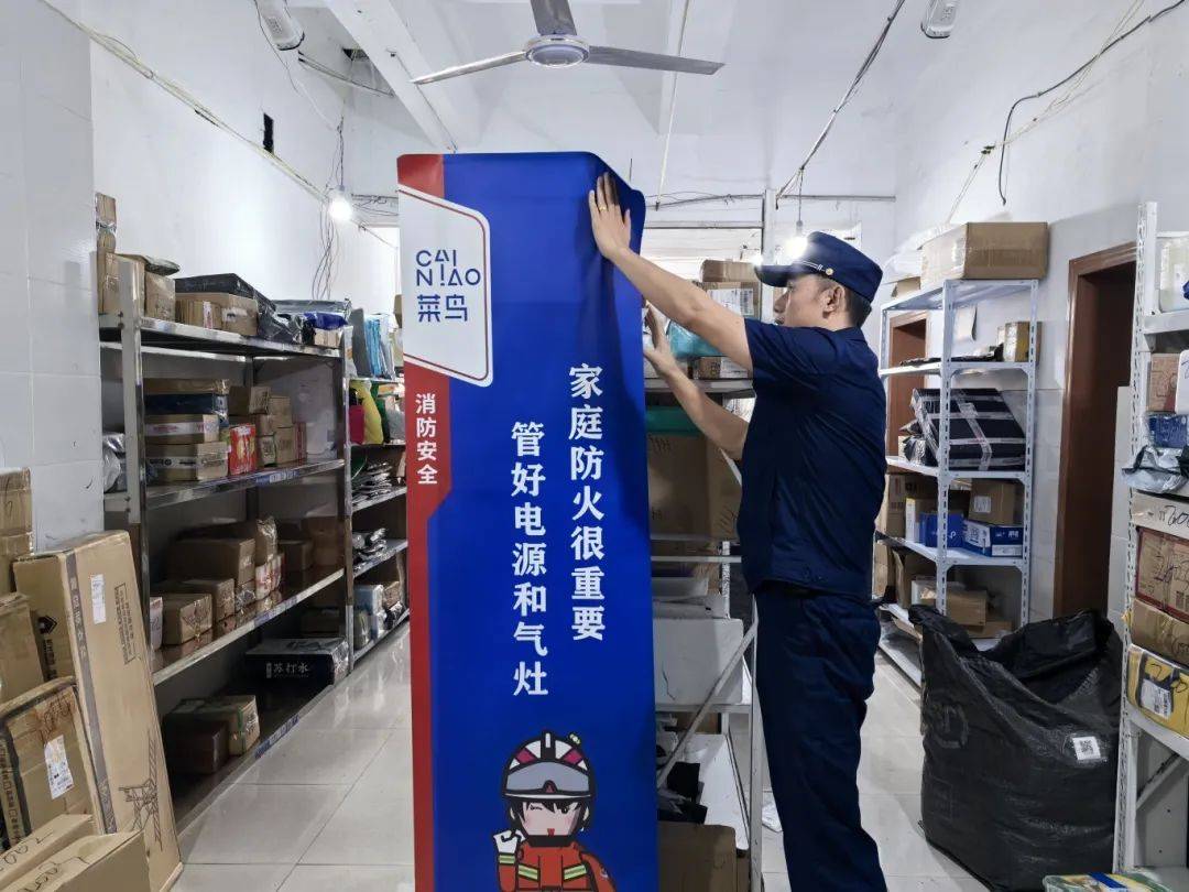 caseyejerez's tweet photo. Just can’t hide my excitement for this new package being unboxed!  Found some amazing stuff I’ve been waiting for—shopping spree hits different when it arrives safe and sound. #UnboxingDiaries https://t.co/sWTWn8Wlsk