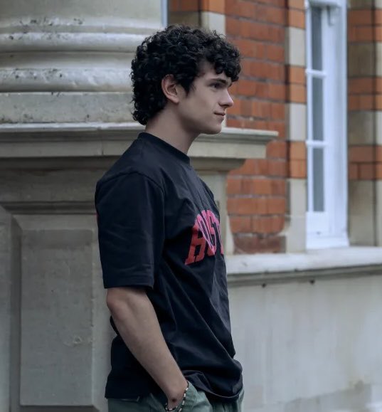 ycfatass's tweet photo. Noah’s got no matter what, but this really is his prime look. He’s pale (easy to mark), clean-shaven, and his hair is BEGGING to be pulled. Plus he’s got that sad Eastern European gay porn look in his eyes 🤤 https://t.co/AVtlfVPSVr