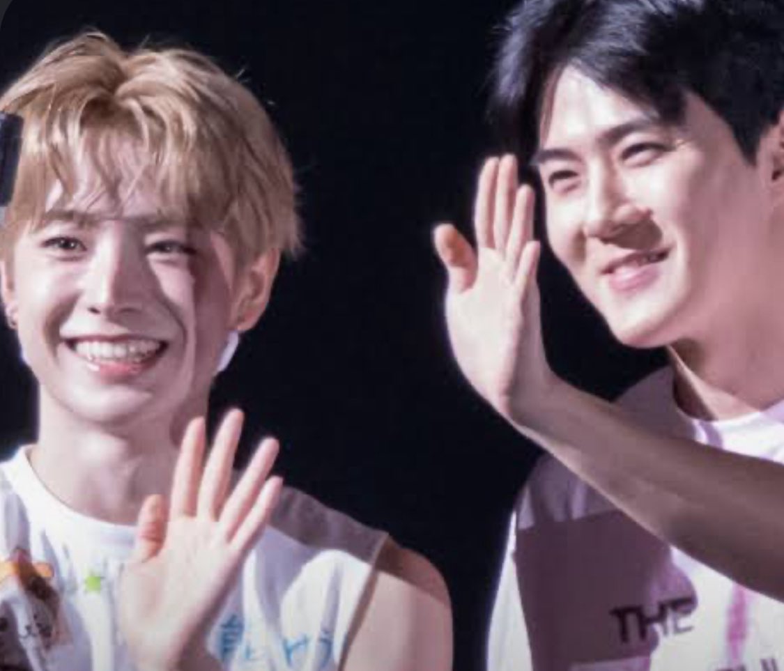 tklarrr's tweet photo. pertama kali ketemu yushi &amp; sehun sama"" di event mall gini, terharu, gbisa teriak, udah nya nangis, sayang nya waktu sehun foto nya udah ilang. ma sehuniee n ma yucan 🤏🏻🥺

sehunnie : nemenin jaman jaman smp-kuliah yucan : nemenin pas skrng kerja #yushi #sehun https://t.co/sx7F23CV43