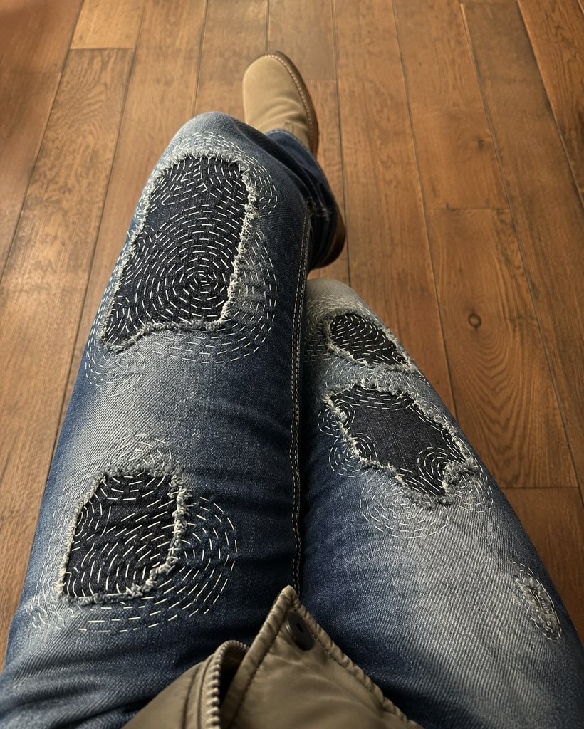yazzxv's tweet photo. the sashiko stitching technique https://t.co/nZ4mlN3PFD