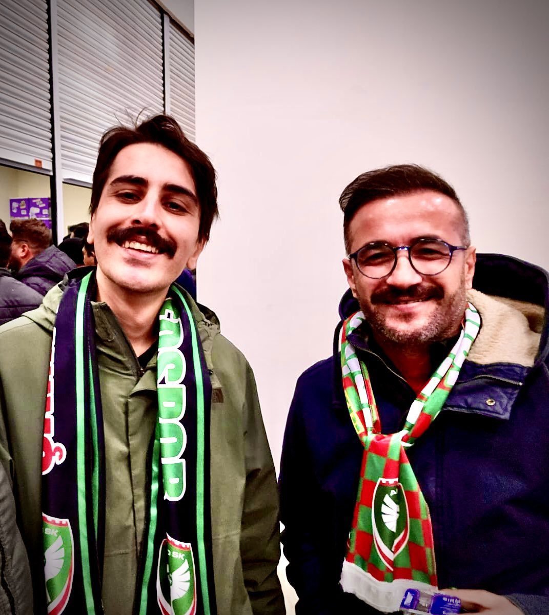 aysenazcimen14's tweet photo. Deniz Göktaş ve Amedspor... https://t.co/b9lanB9Z5m