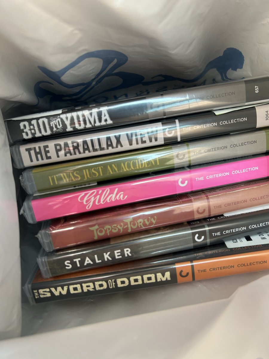 ElkinsEdits's tweet photo. Round two from the #criterion sale.  #physicalmedia forever! https://t.co/MTazR8h1nB
