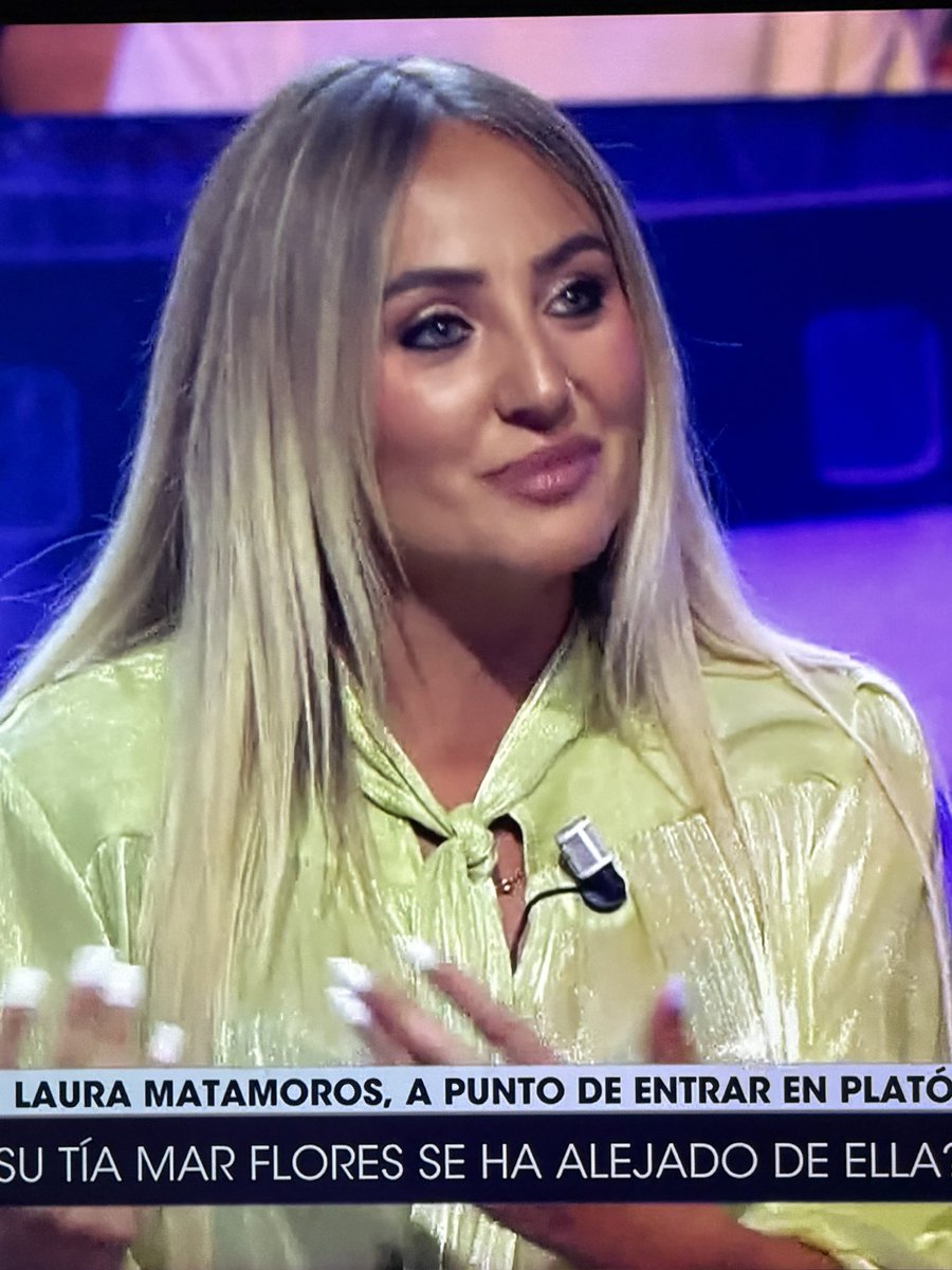 CuchaLizi's tweet photo. #DeViernes que guapa Rocío https://t.co/YfxnMqjfSW