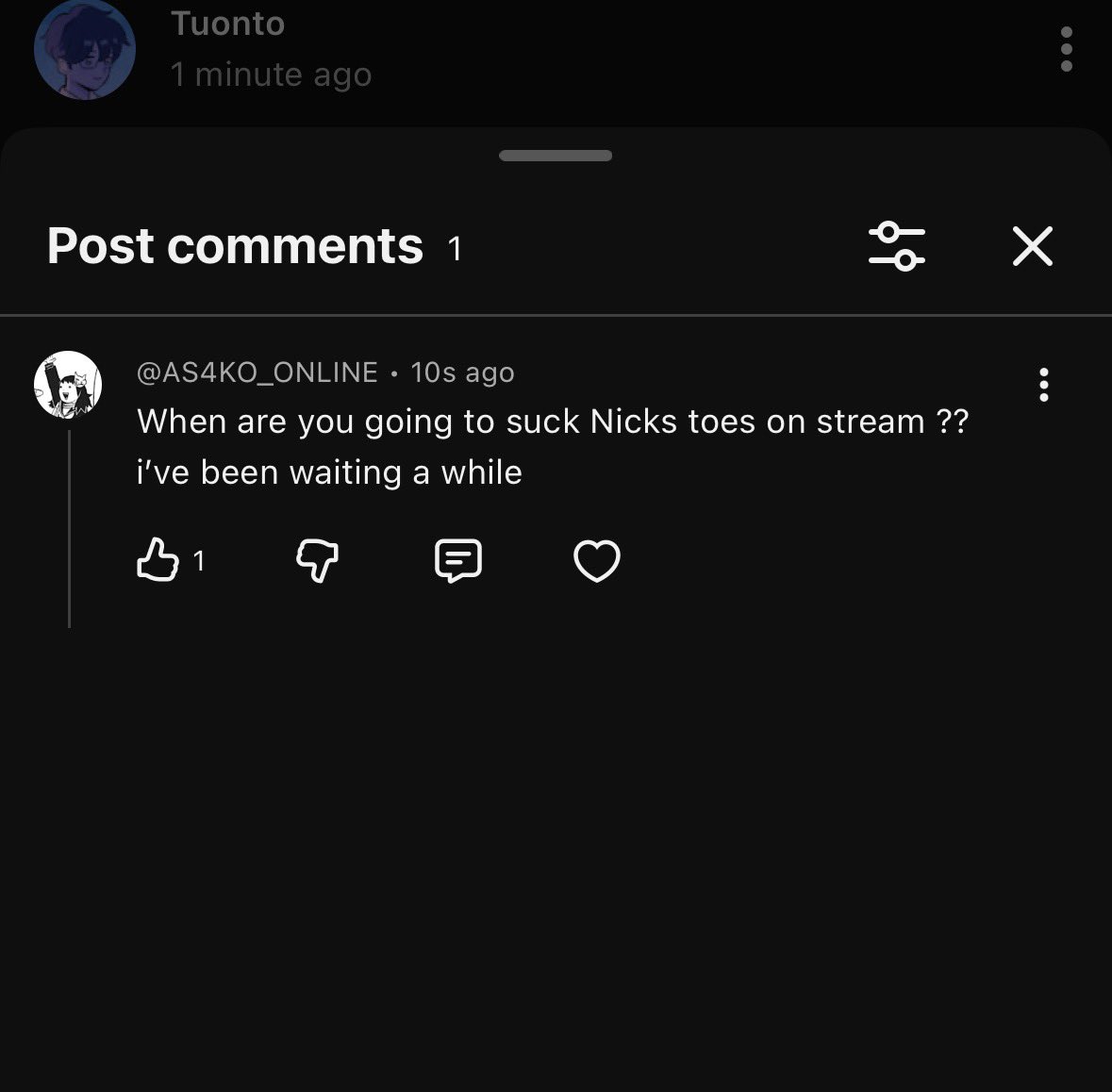 Tuont0's tweet photo. i thought the first people to comment on a video are supposed to be cute https://t.co/SRWJq0qWbD