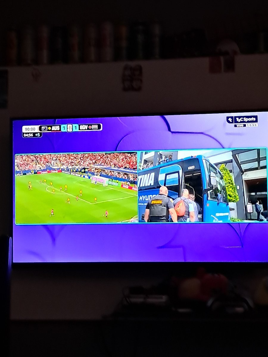 jonnycarp35's tweet photo. Me tiene podrido tyc que te corta los partido oara mostrarte el colectivo de la Selección y como paredes come caramelos... Que mierda me importa locooo pongan el partido! https://t.co/QwpSY3Rp1b