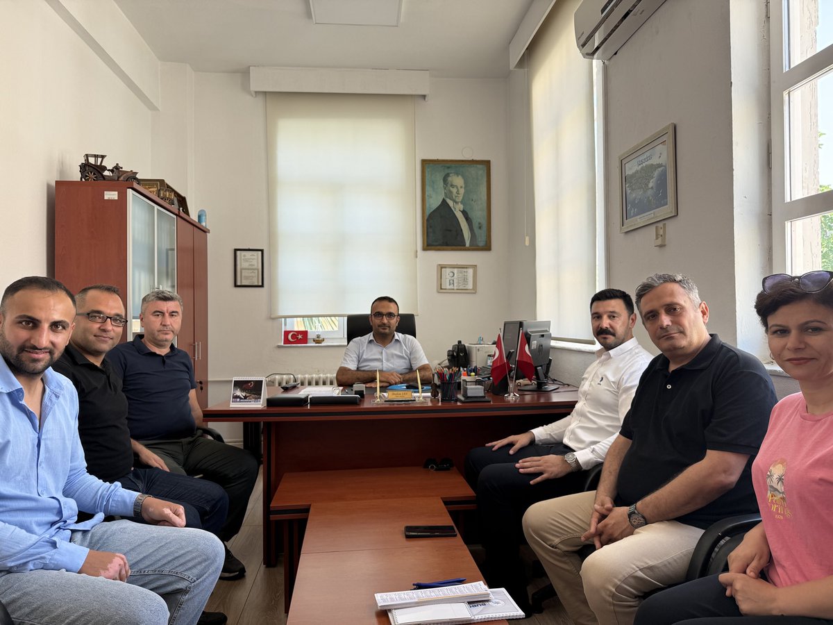 Ekremkacarr's tweet photo. 📍Kuşadası İlçe Nüfus Müdürlüğü

@yusufyazgan37 
@KaanCetinbas @CemalUstun_ https://t.co/xI3Y5KlSyC