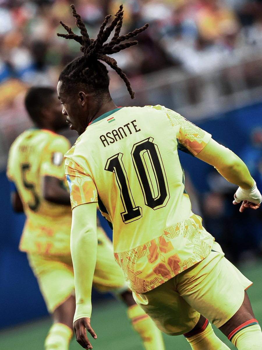 Coventry_City's tweet photo. Ghana and Brandon take on Colombia in the early hours for a spot in the last 16. 🇬🇭

Good luck, Brandon! 🩵 https://t.co/J8diZ0APgp
