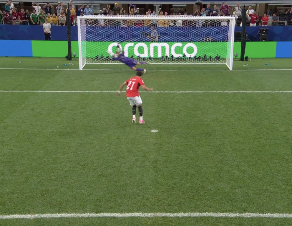 The Touchline | 𝐓 tweet media