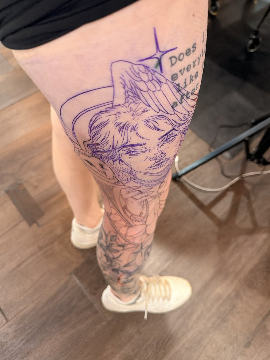 possiblymorgann's tweet photo. I love this lil owl getting so much attention because Barn Owls are my favorite. There’s a reason I have not one but two tattooed on me. 
(Unsure why I don’t have a finished picture of the first) https://t.co/gfpj6MpupE