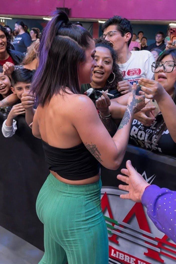 RealMarkoutHK's tweet photo. Respectfully,

Roxanne Perez &amp; Bayley are the two undisputed goats of 🍰 in all of wrestling atm https://t.co/A2SLj5Txe1
