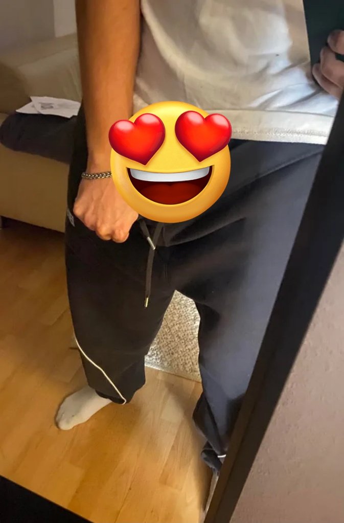 ktwinkymaster's tweet photo. Wer drückt ab und geht auf die Knie 

Wo seit ihr loser 😈

Wer Fotos oder Videos will -> Dm 

#feet 
#abdrücken
#master 
#gaygroup 
#twink https://t.co/Do9oJ3UcGJ