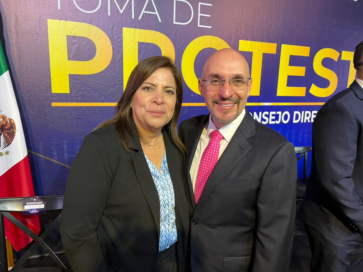 fmhdz's tweet photo. Felicidades a Mauricio Mahbub Tamez y a todas y todos mis compañeros consejeros por el inicio de esta nueva etapa.

¡A seguir fortaleciendo la fuerza empresarial de San Luis Potosí! https://t.co/vfnlK0ab0l