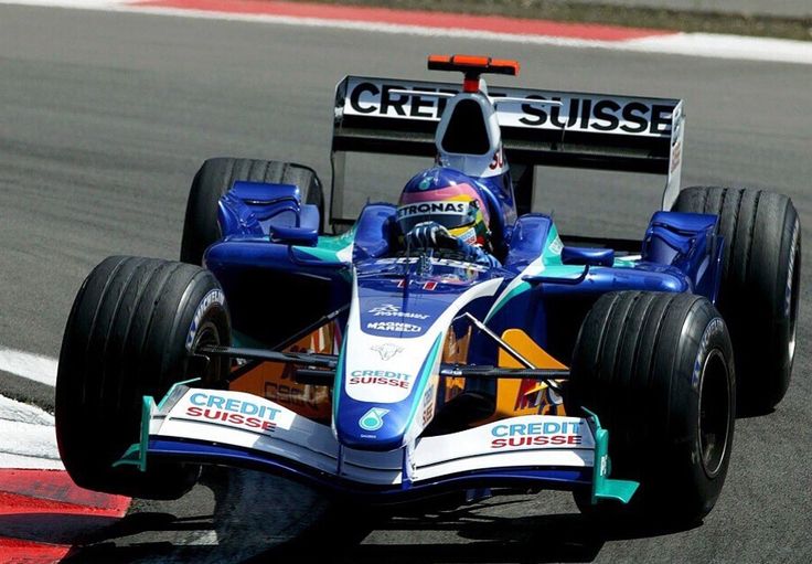 F1Memories's tweet photo. Jacques Villeneuve - Sauber C24 - 2005. #F1 #Formula1 https://t.co/16agVAyO3P