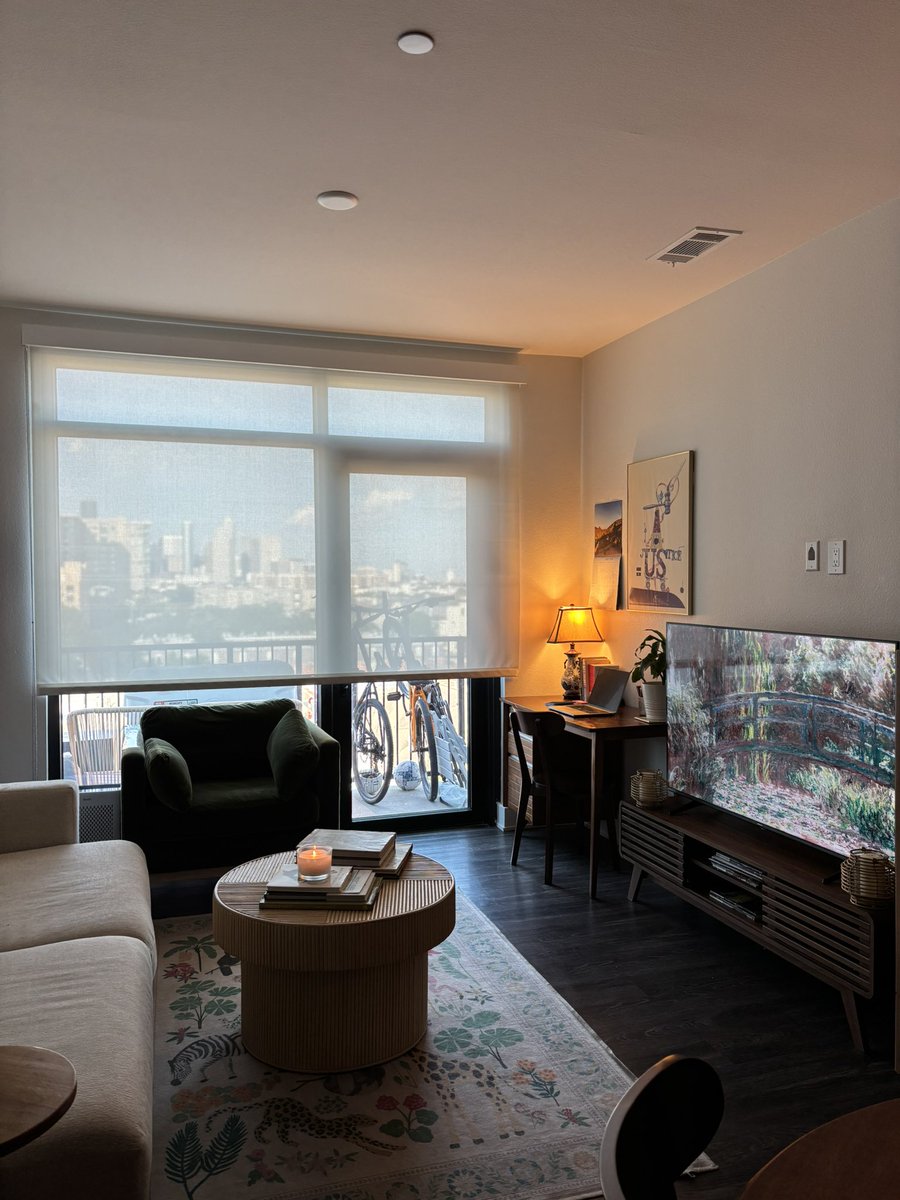 lepa_vale's tweet photo. Apartment of 28 year old couple https://t.co/OfyK7Uz1co
