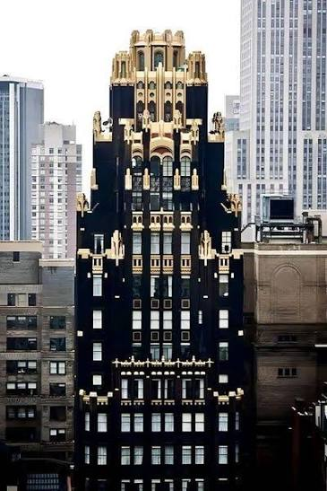 archistar1's tweet photo. American Radiator Building (oggi Bryant Park Hotel) 40 West 40th Street, Manhattan NYC 🇺🇸. 1924
#architettura
#ArtDéco #NeoGotico https://t.co/Mt33sHYzCD