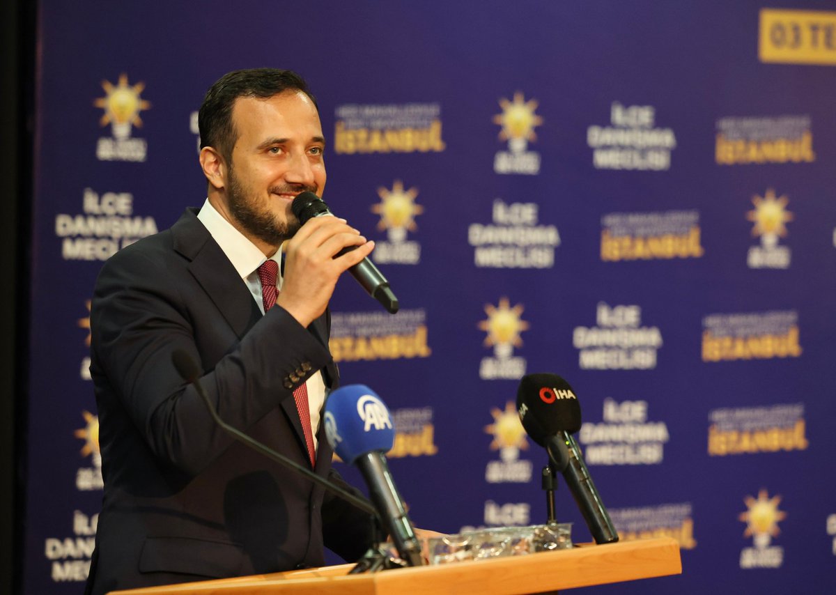 abdullahozdemir's tweet photo. 📍Beykoz İlçe Danışma Meclisi Toplantımızda teşkilat mensuplarımızla bir araya geldik.

Türkiye Yüzyılı hedeflerimize giden yolda en büyük gücümüz; birlik ve beraberliğimiz, dava şuurumuz ve milletimizle kurduğumuz gönül bağıdır.

Bağımsız Beykoz Belediye Meclis Üyesi Esengül Yılmaz Gül Hanımefendi AK Parti ailemize katıldılar. Kendisine hoş geldiniz diyor; partimiz ve Beykoz’umuz için hayırlı olmasını diliyorum. Birliğimiz, beraberliğimiz daim olsun.

@BeykozAkParti @akozkanaydugan