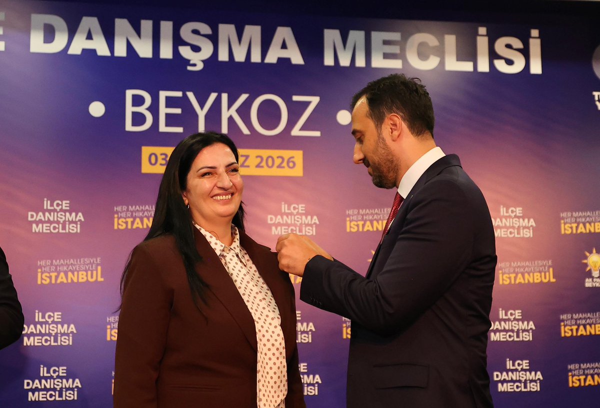 abdullahozdemir's tweet photo. 📍Beykoz İlçe Danışma Meclisi Toplantımızda teşkilat mensuplarımızla bir araya geldik.

Türkiye Yüzyılı hedeflerimize giden yolda en büyük gücümüz; birlik ve beraberliğimiz, dava şuurumuz ve milletimizle kurduğumuz gönül bağıdır.

Bağımsız Beykoz Belediye Meclis Üyesi Esengül Yılmaz Gül Hanımefendi AK Parti ailemize katıldılar. Kendisine hoş geldiniz diyor; partimiz ve Beykoz’umuz için hayırlı olmasını diliyorum. Birliğimiz, beraberliğimiz daim olsun.

@BeykozAkParti @akozkanaydugan